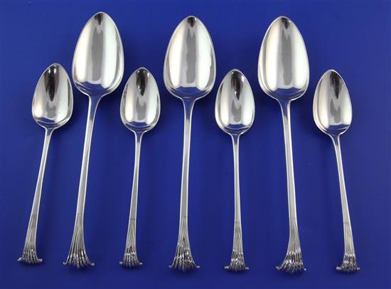 A set of 6 George IV silver Onslow pattern table spoons and a set of 6 matching dessert spoons, 20.5 oz.